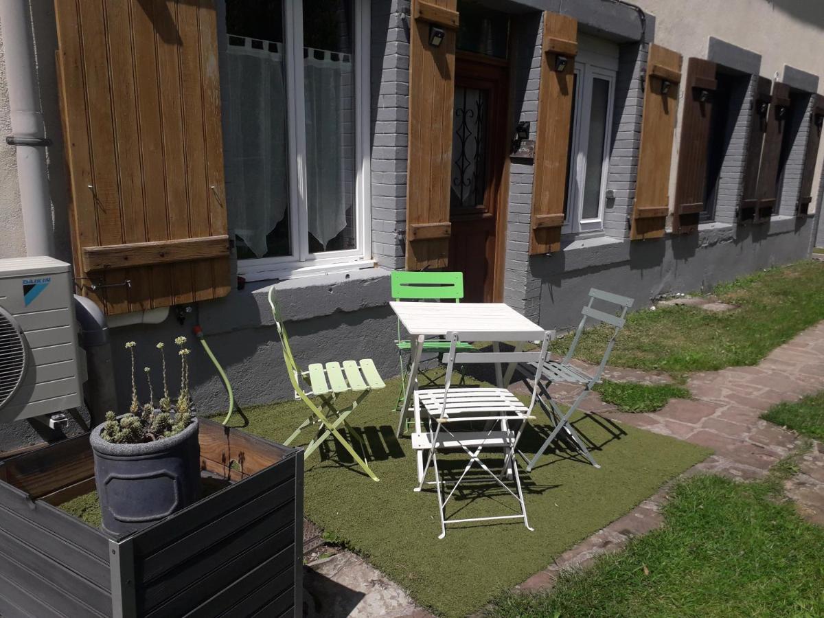 Gites, les Sapins, les Jonquilles, le Sagard nature et détente La Houssiere Exterior foto